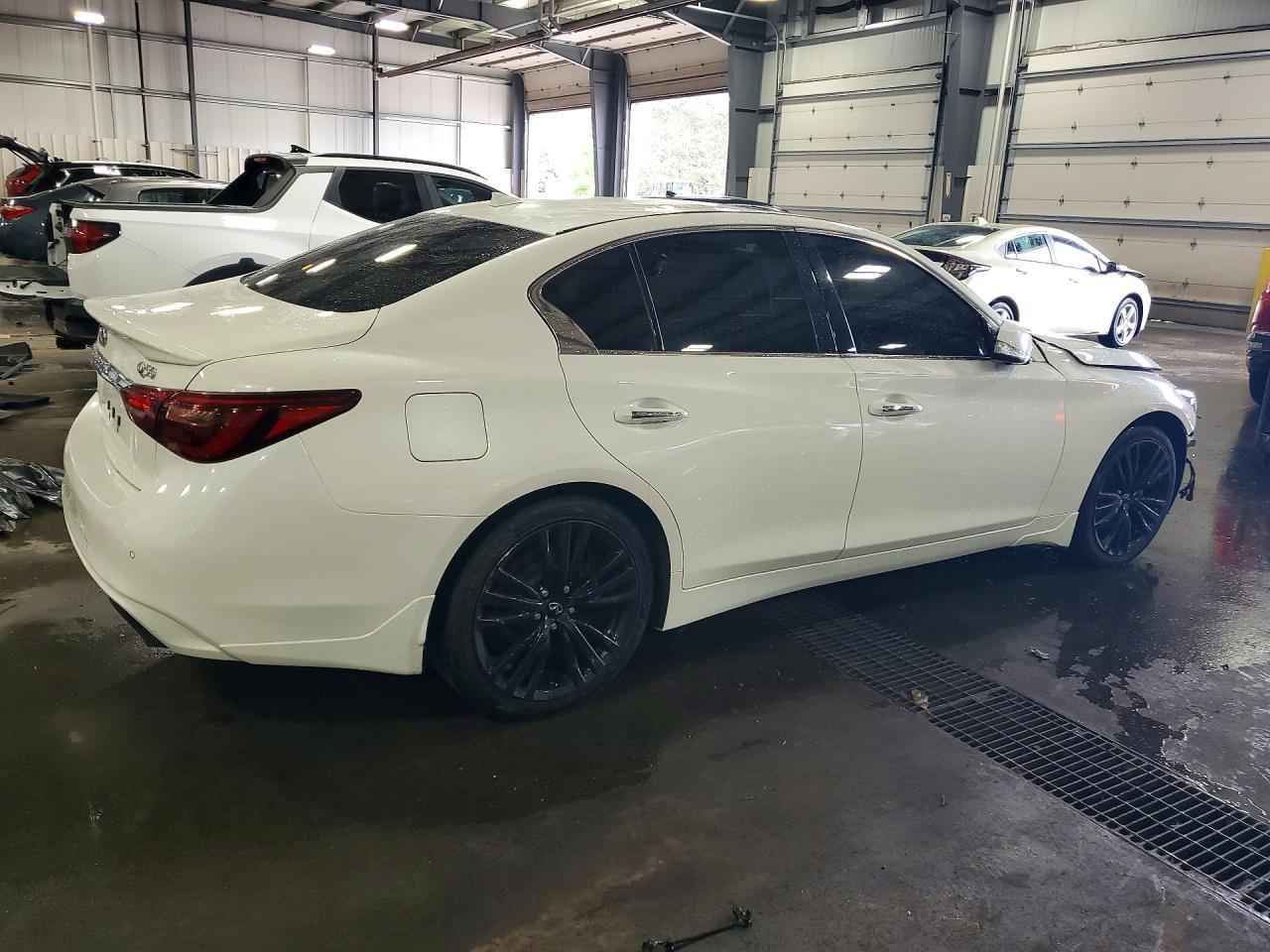 2021 Infiniti Q50 Sensory - Фото 3
