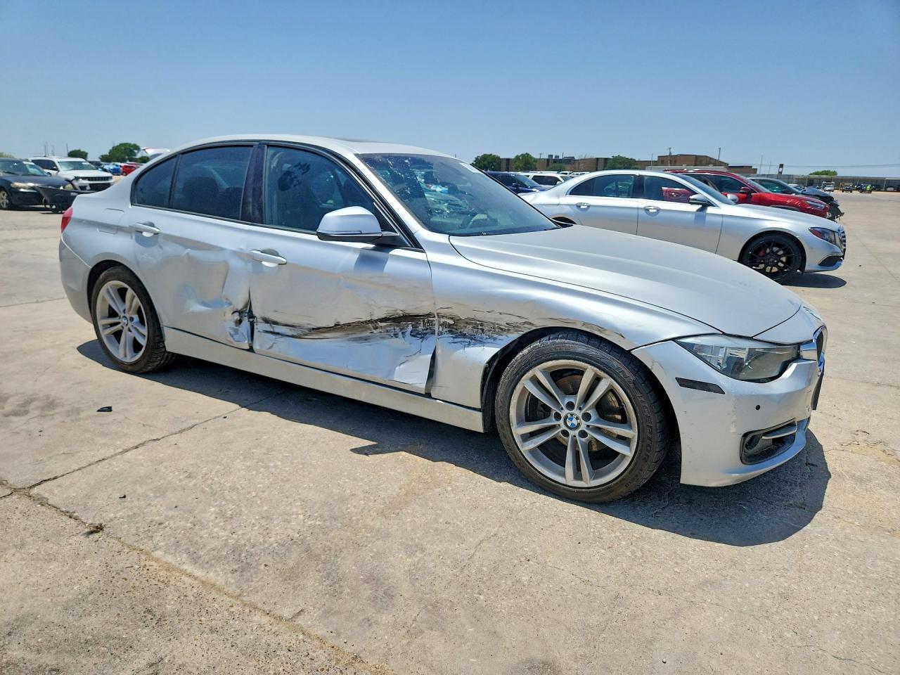 2016 BMW 320 I - Фото 4