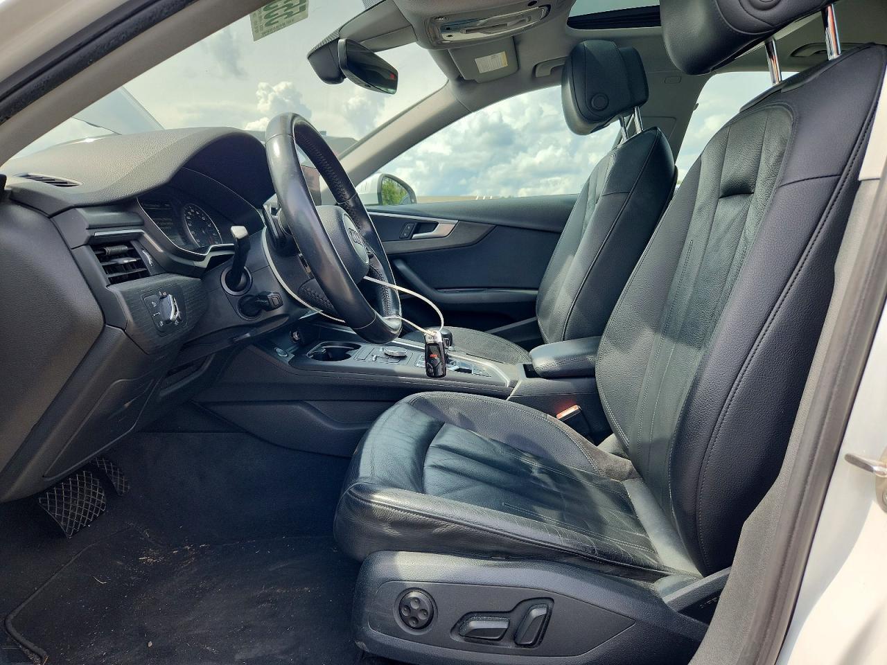 2017 Audi A4 Ultra Premium - Image 7