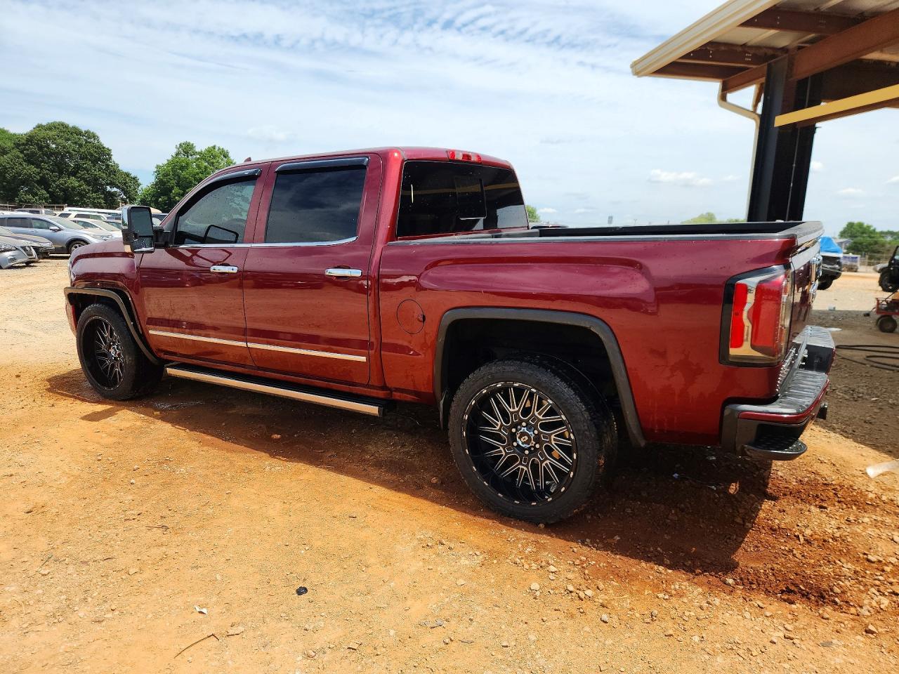 2016 GMC Sierra K1500 Denali - Image 2