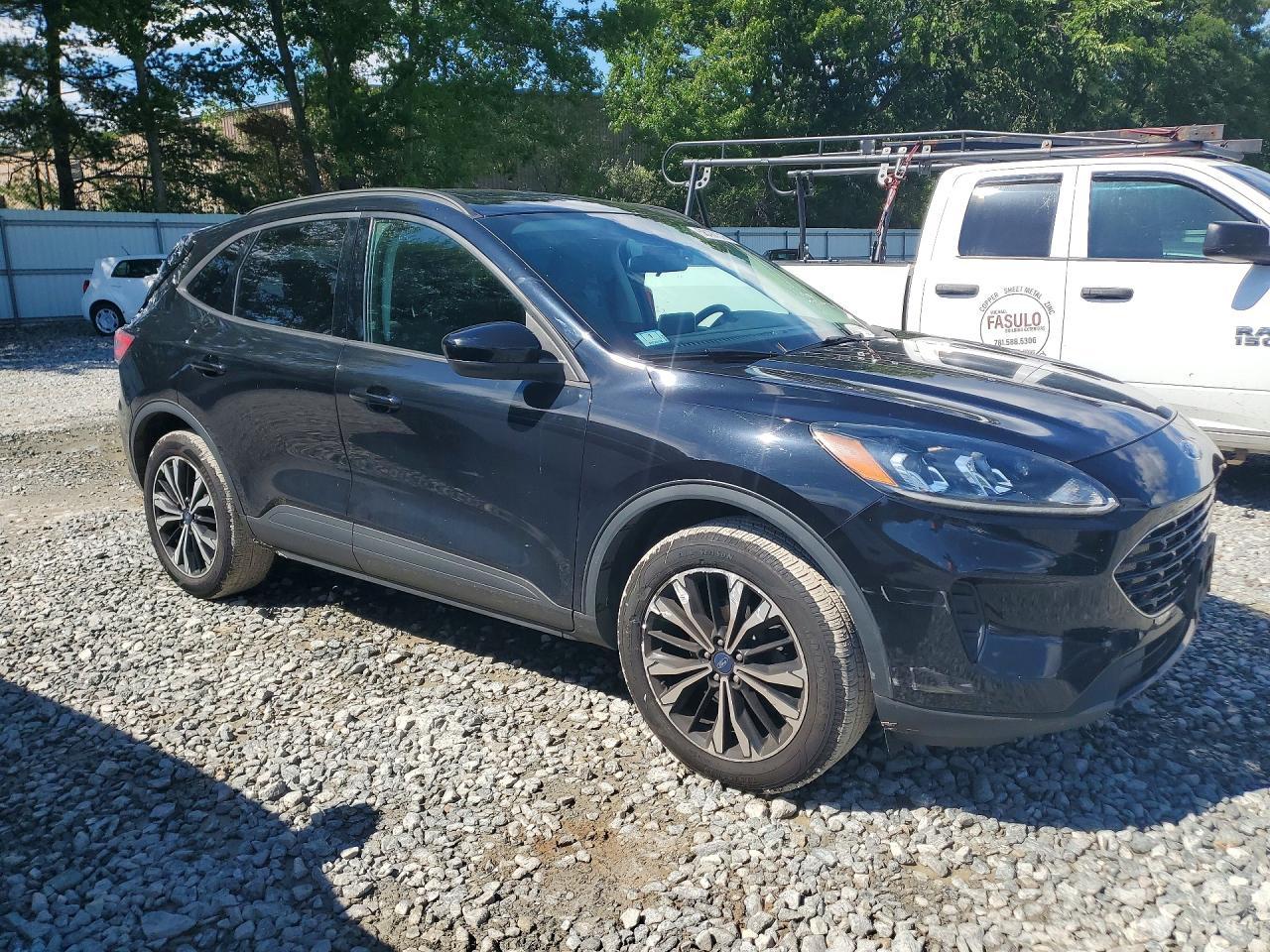2021 Ford Escape Se - Фото 4