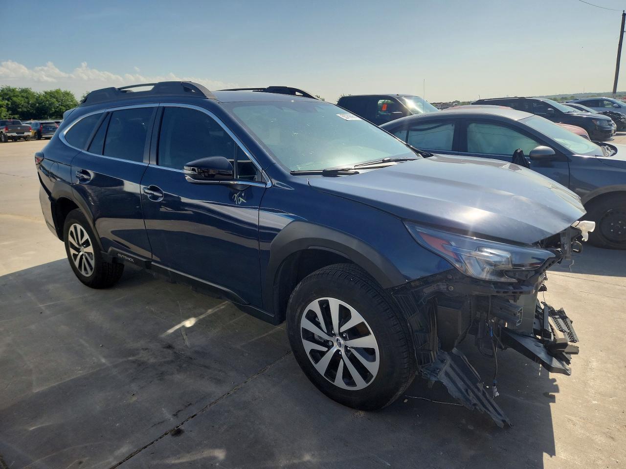 2025 Subaru Outback Premium - Image 4