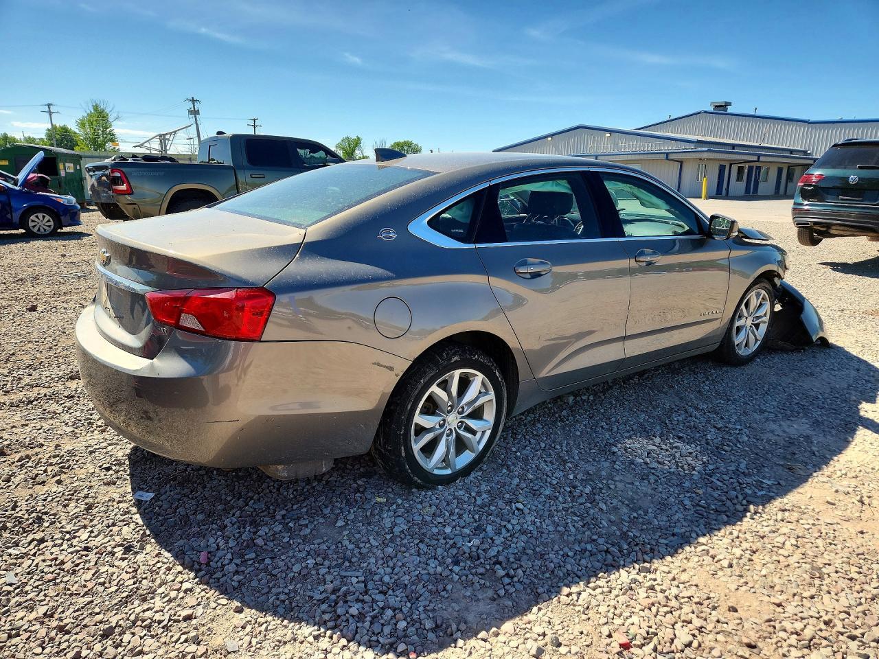 2018 Chevrolet Impala Lt - Фото 3