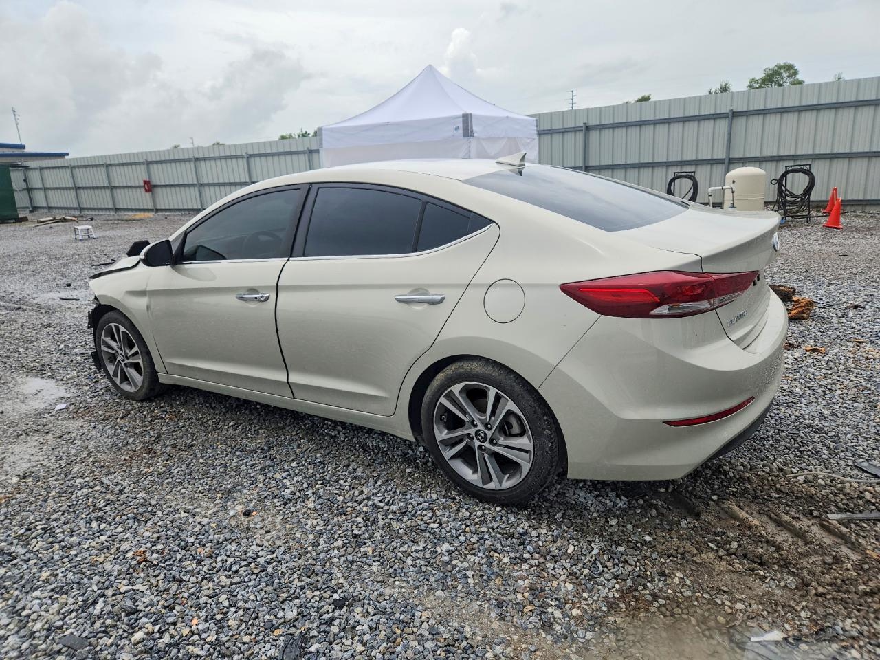 2017 Hyundai Elantra Limited - Фото 2