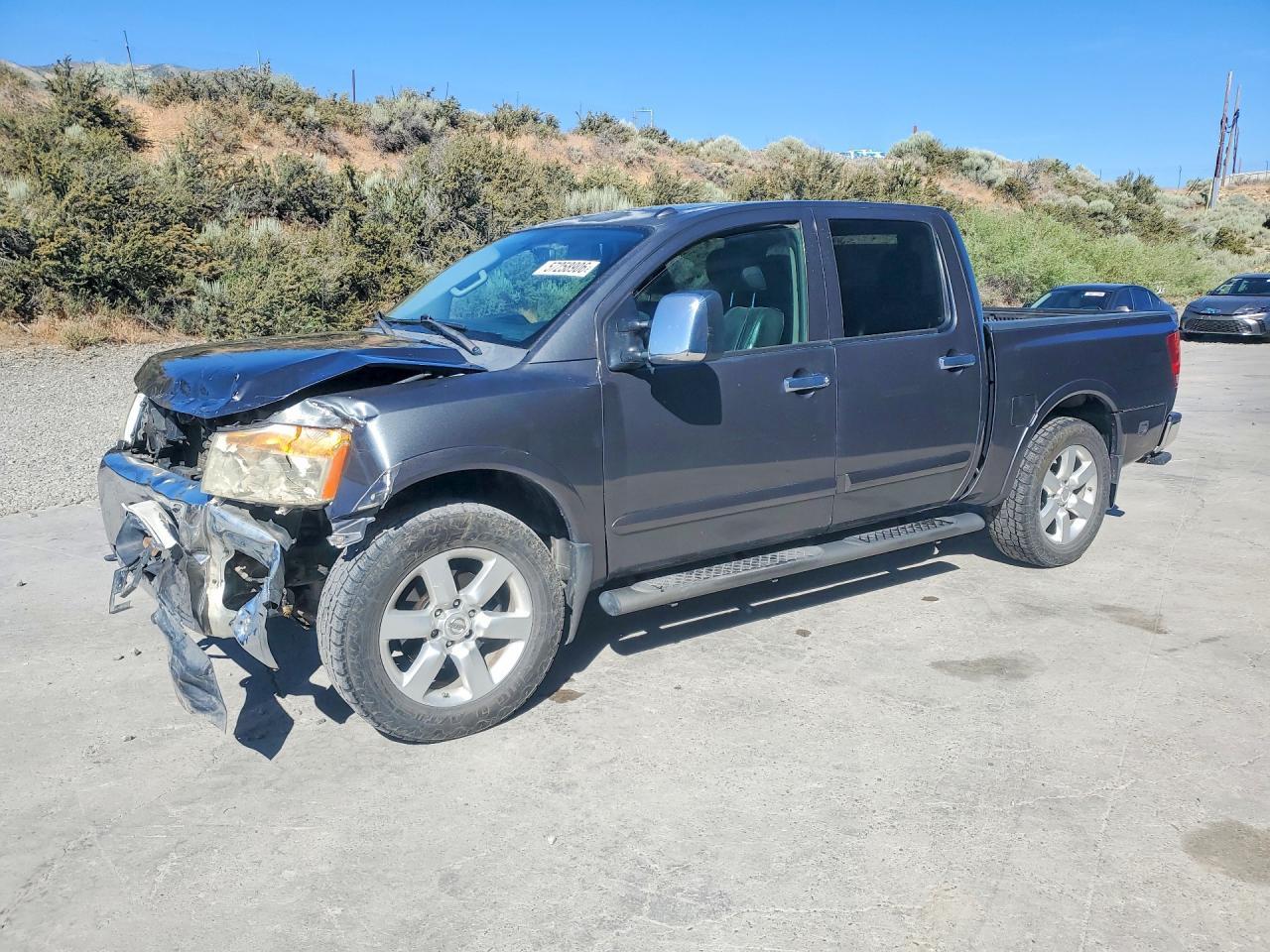 2012 Nissan Titan Sv