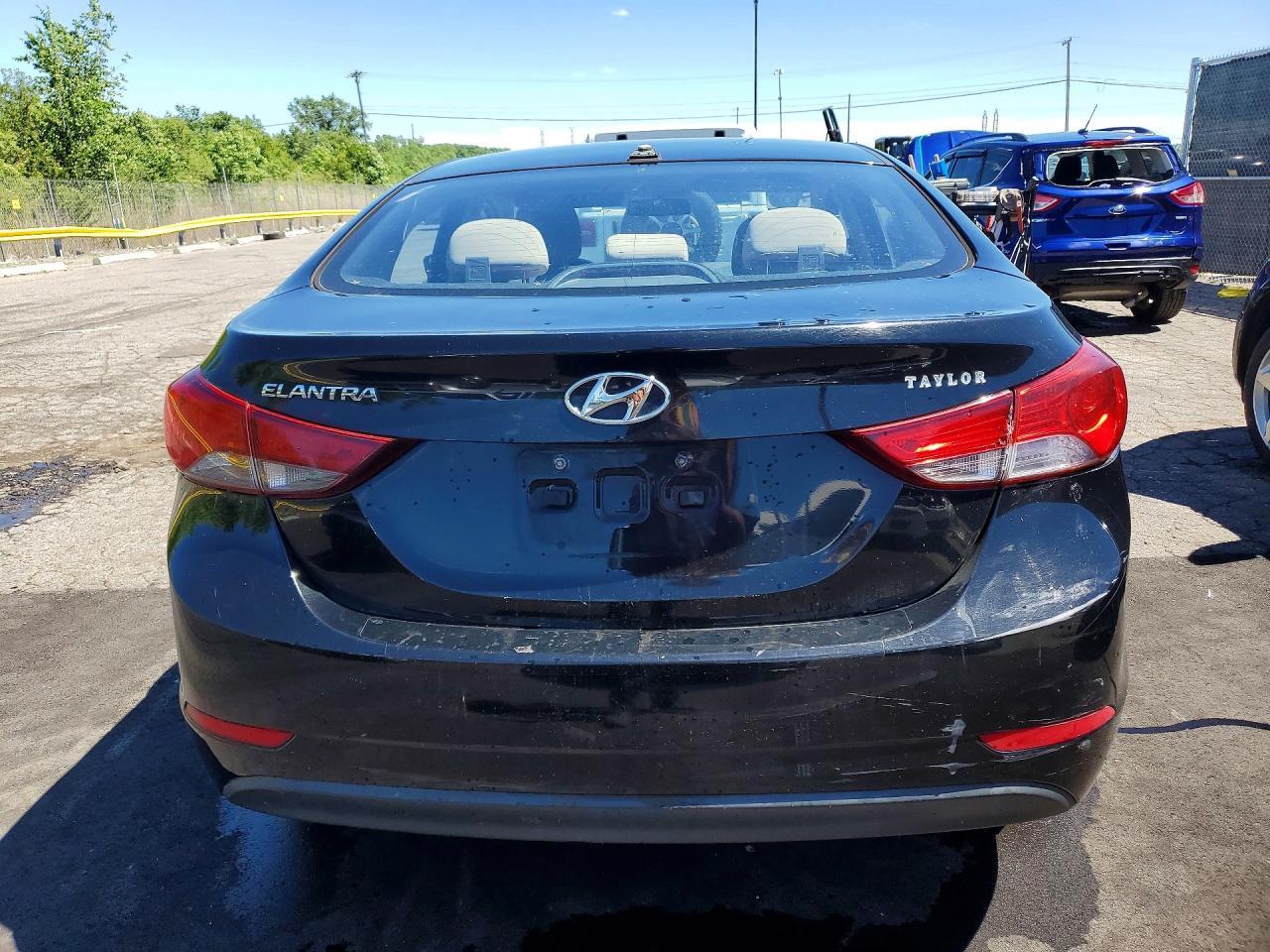 2016 Hyundai Elantra Se - Image 6