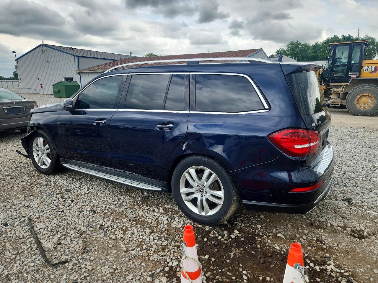 2017 Mercedes-Benz Gls 450 4Matic - Image 2