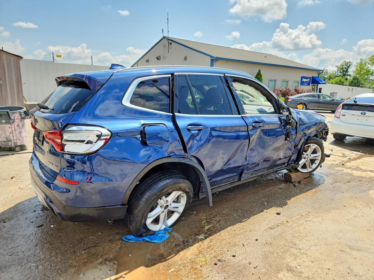2021 BMW X3 xDrive30I - Фото 3