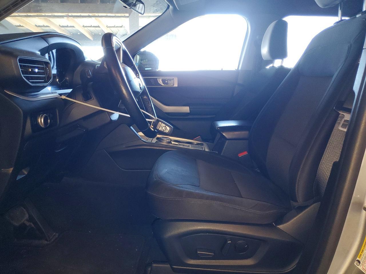 2023 Ford Explorer Xlt - Image 7