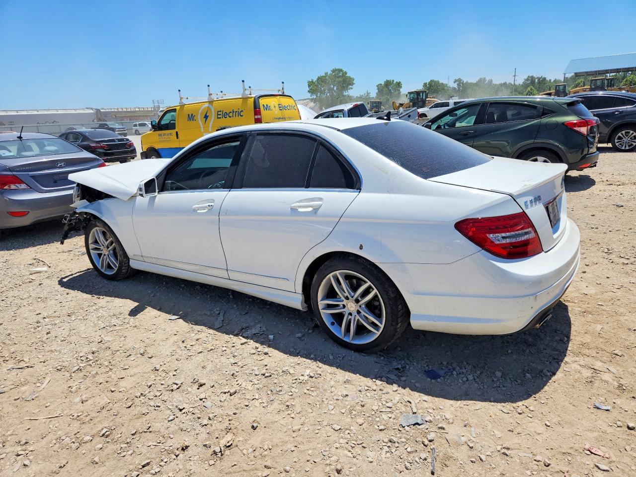 2014 Mercedes-Benz C 300 4Matic - Фото 2