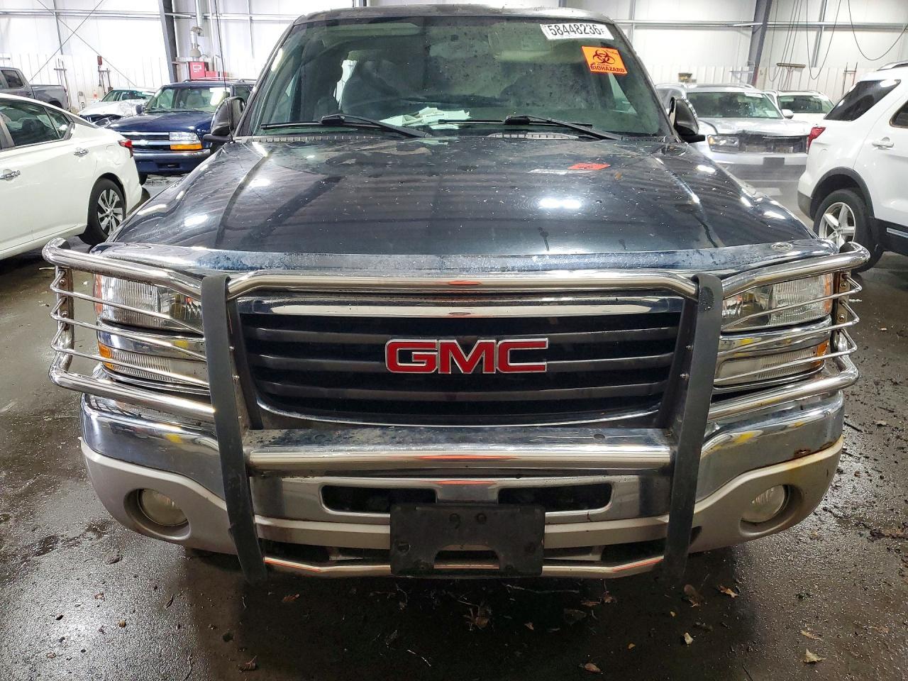 2004 GMC New Sierra K1500 - Image 5