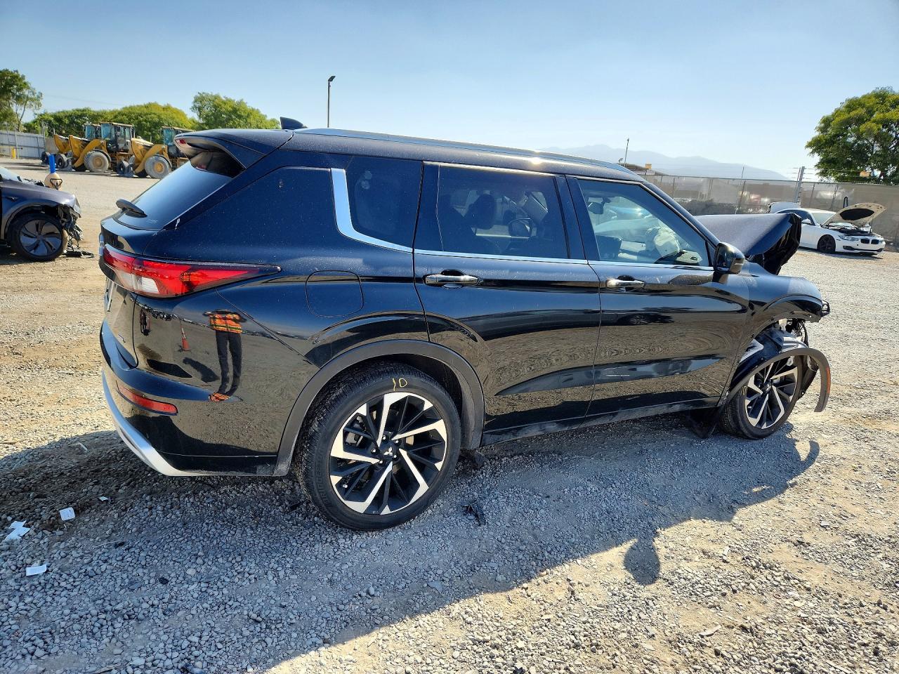 2024 Mitsubishi Outlander Sel - Фото 3