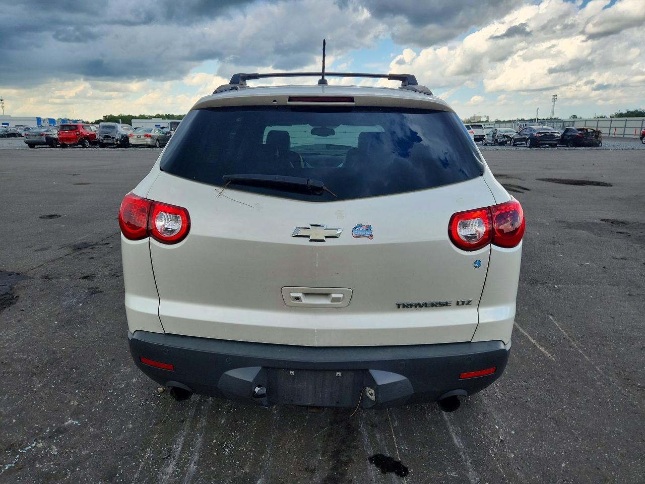 2011 Chevrolet Traverse Ltz - Image 6