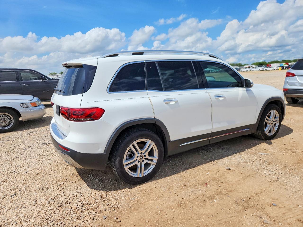 2020 Mercedes-Benz Glb 250 - Image 3