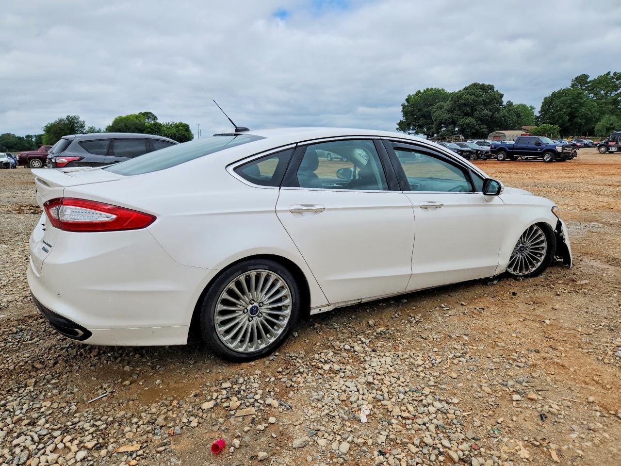 2015 Ford Fusion Titanium - Image 3