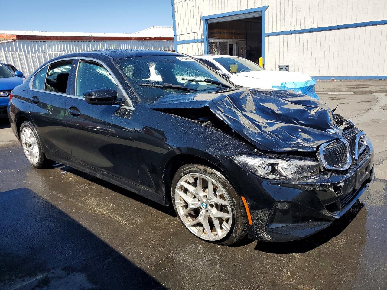 2026 BMW 330Xi - Фото 4