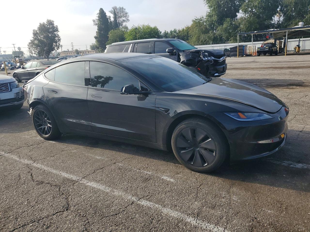 2025 Tesla Model 3 - Image 4