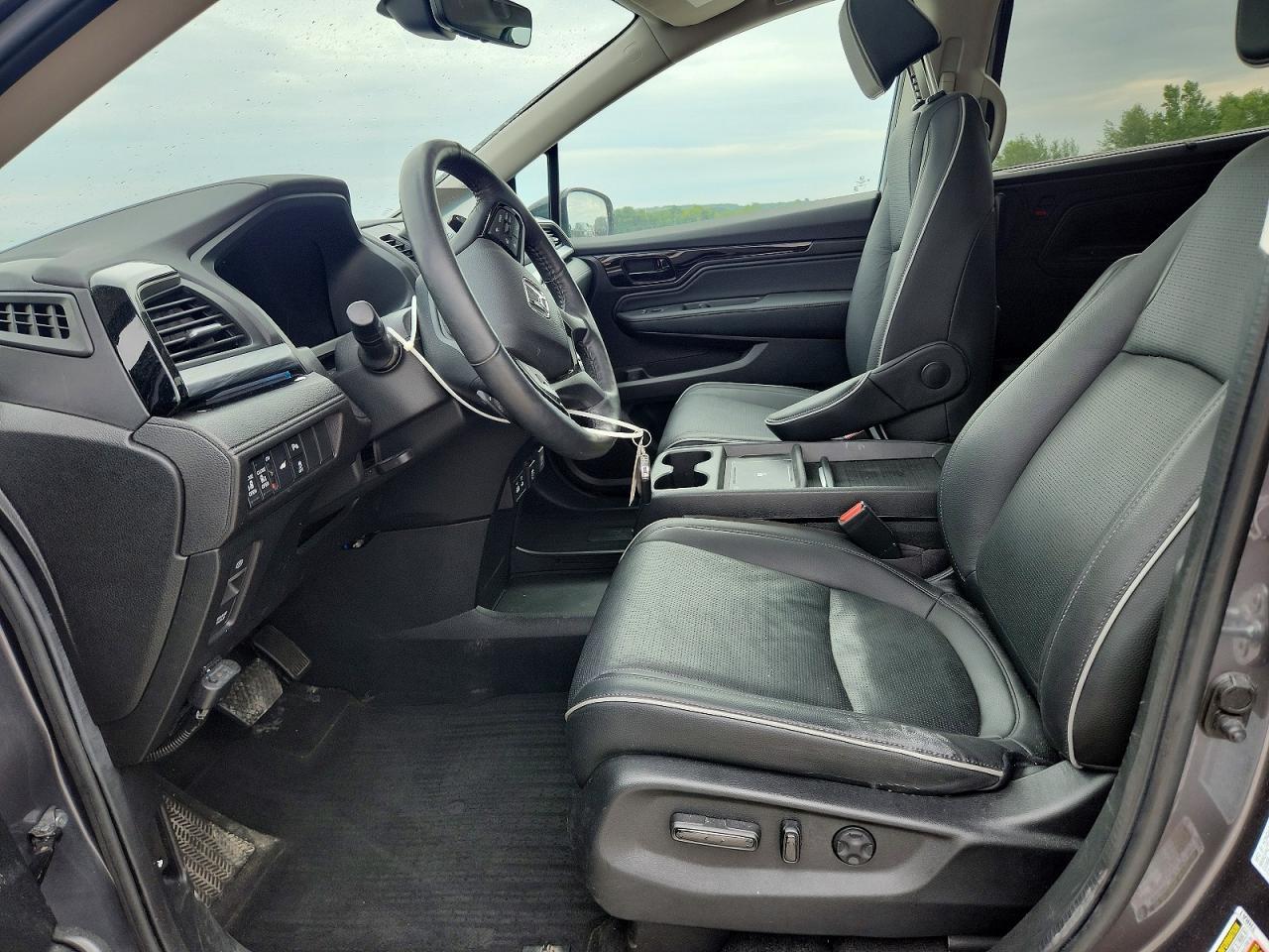 2025 Honda Odyssey Elite - Фото 7