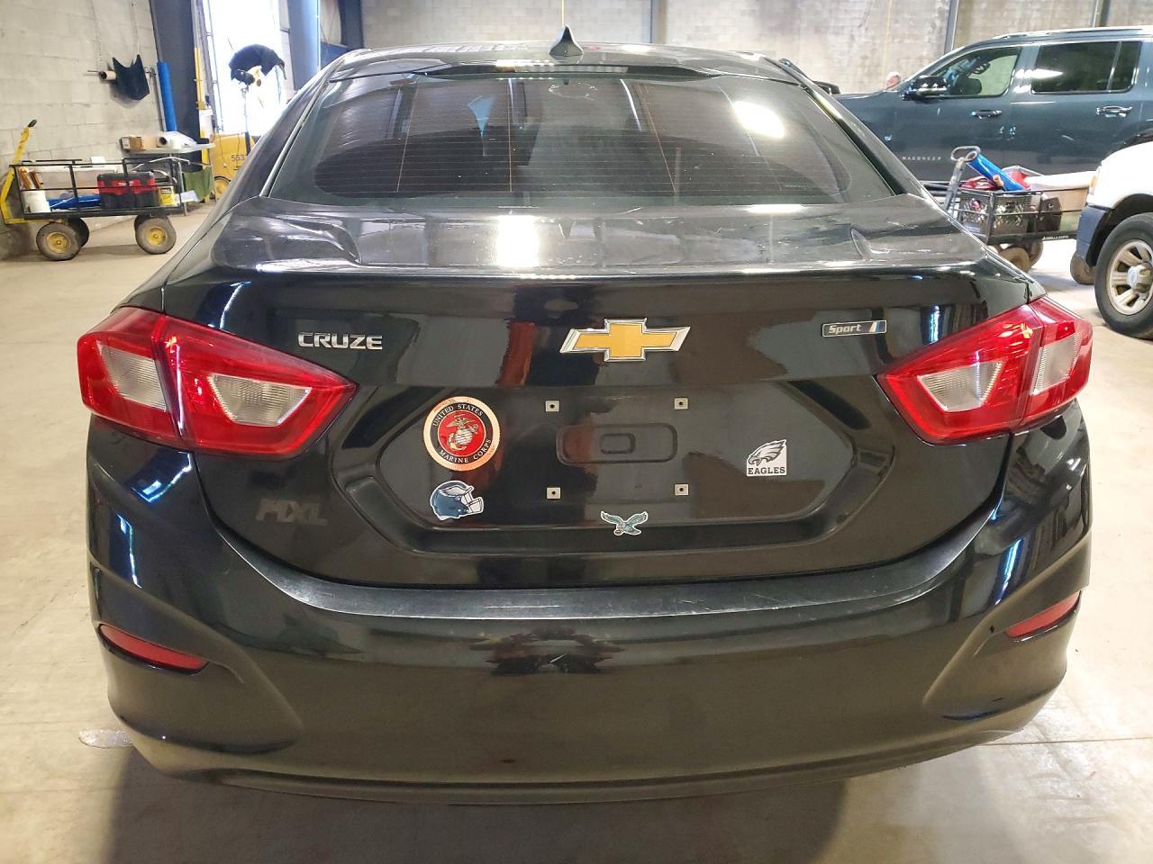 2019 Chevrolet Cruze Ls - Фото 6