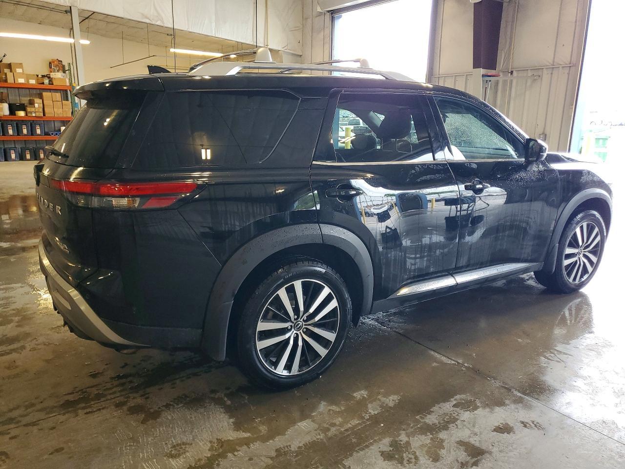 2024 Nissan Pathfinder Platinum - Фото 3