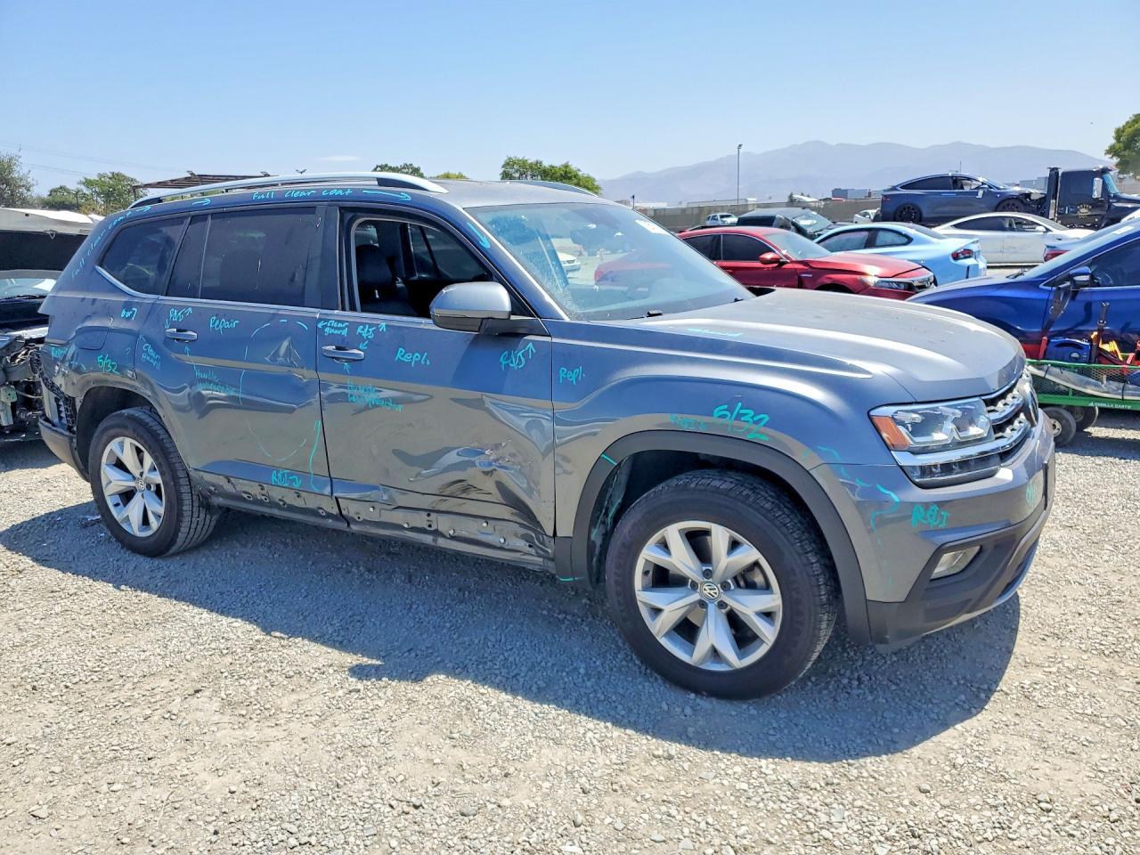 2018 Volkswagen Atlas Se - Image 4