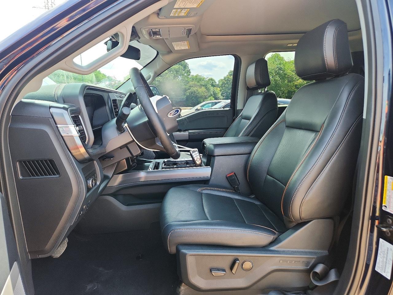 2025 Ford F250 Super Duty - Фото 7
