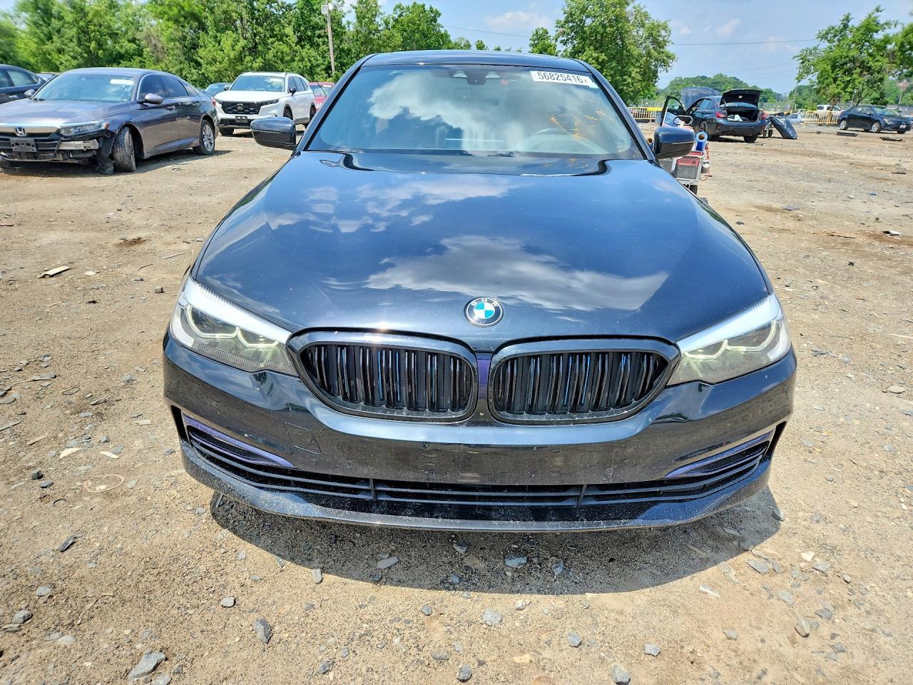 2018 BMW 530Xe - Фото 5