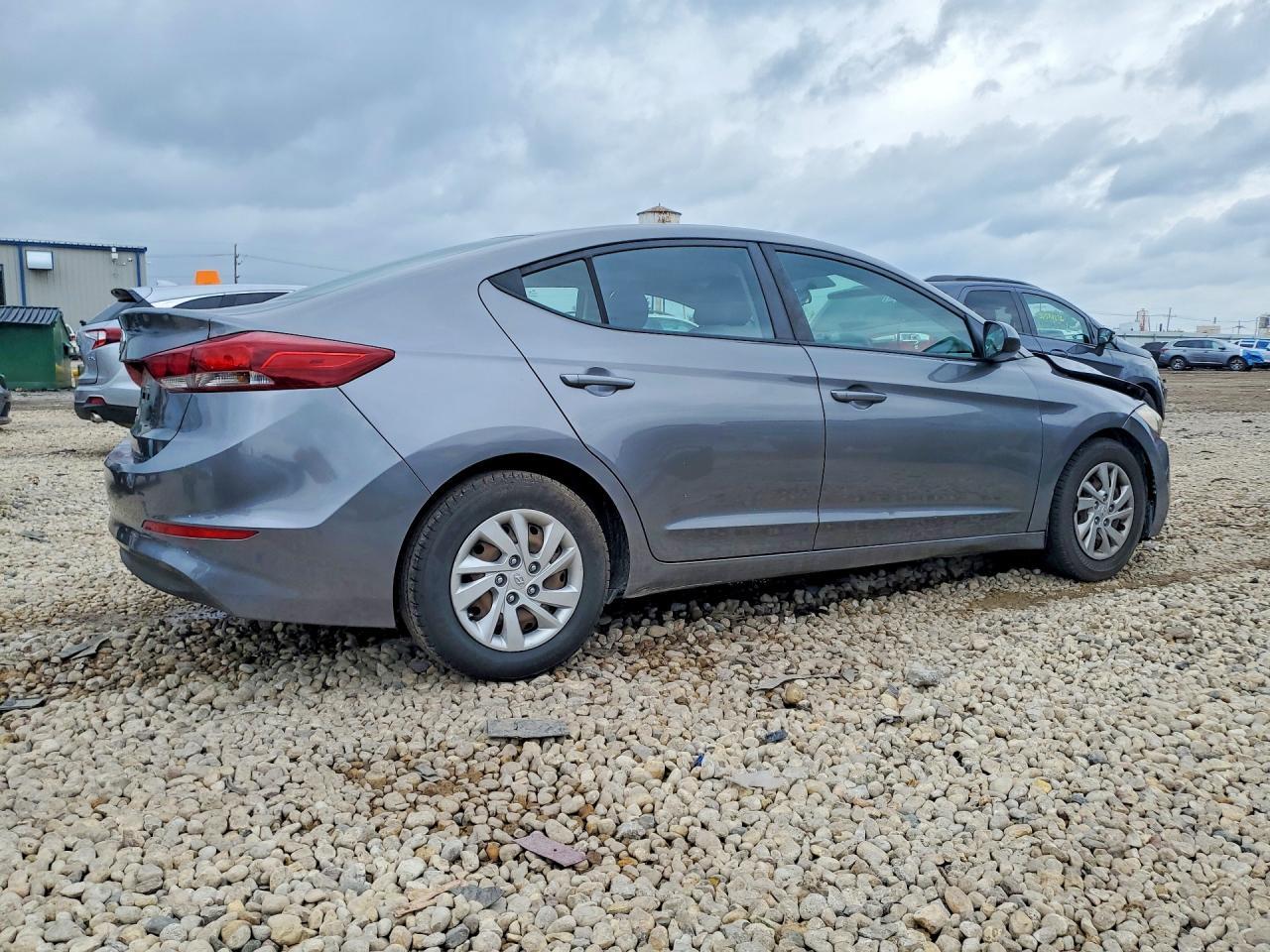 2018 Hyundai Elantra Se - Фото 3