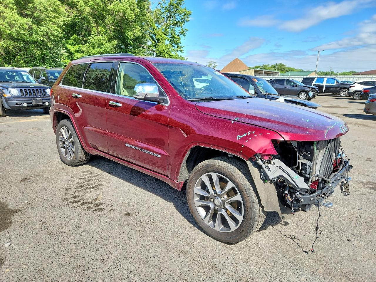 2017 Jeep Grand Cherokee Overland - Image 4