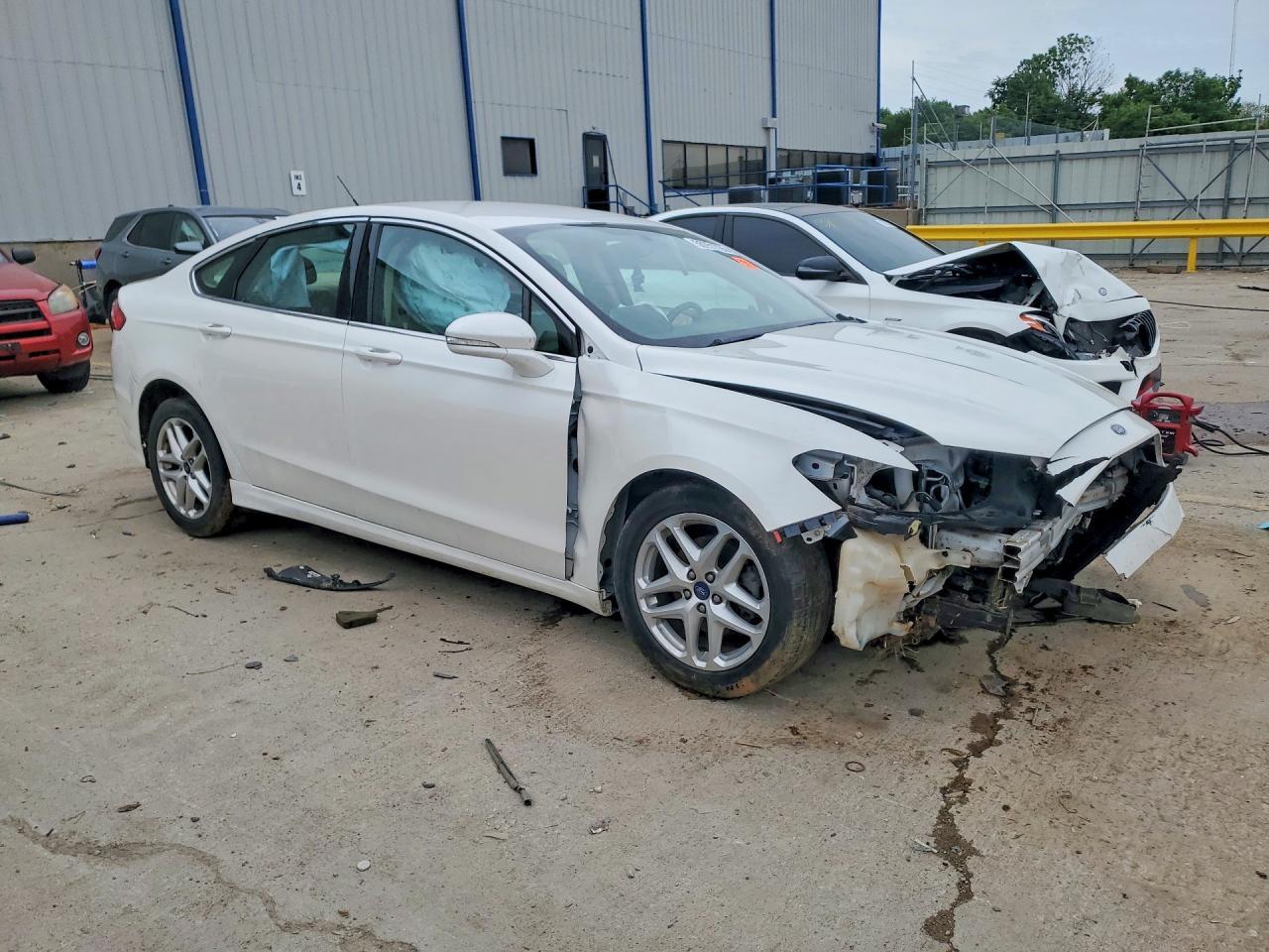 2015 Ford Fusion Se - Фото 4