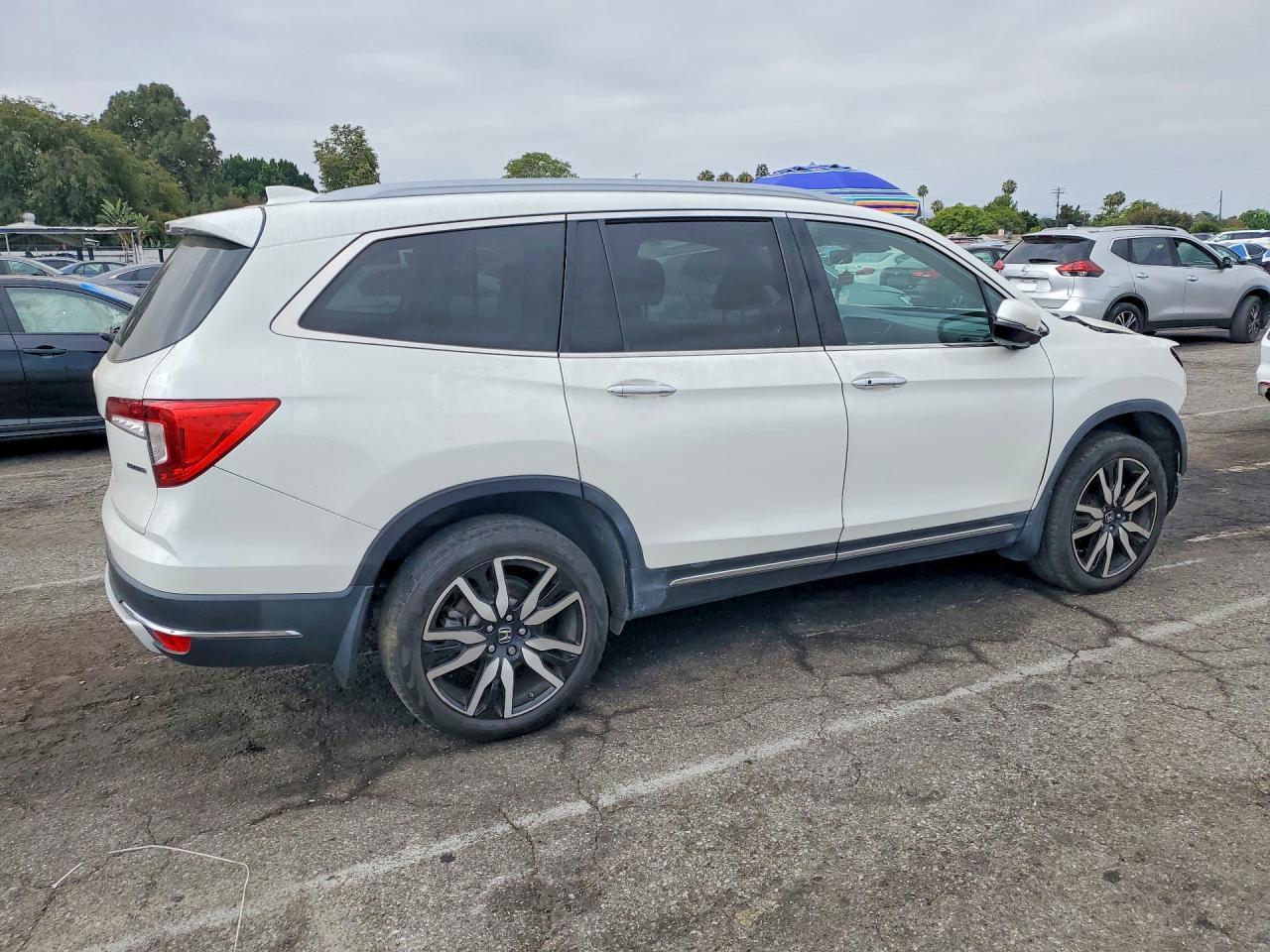 2021 Honda Pilot Touring - Фото 3