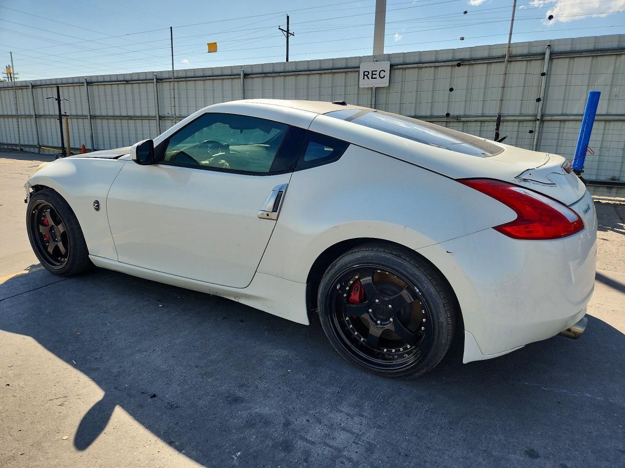 2014 Nissan 370Z Base - Фото 2
