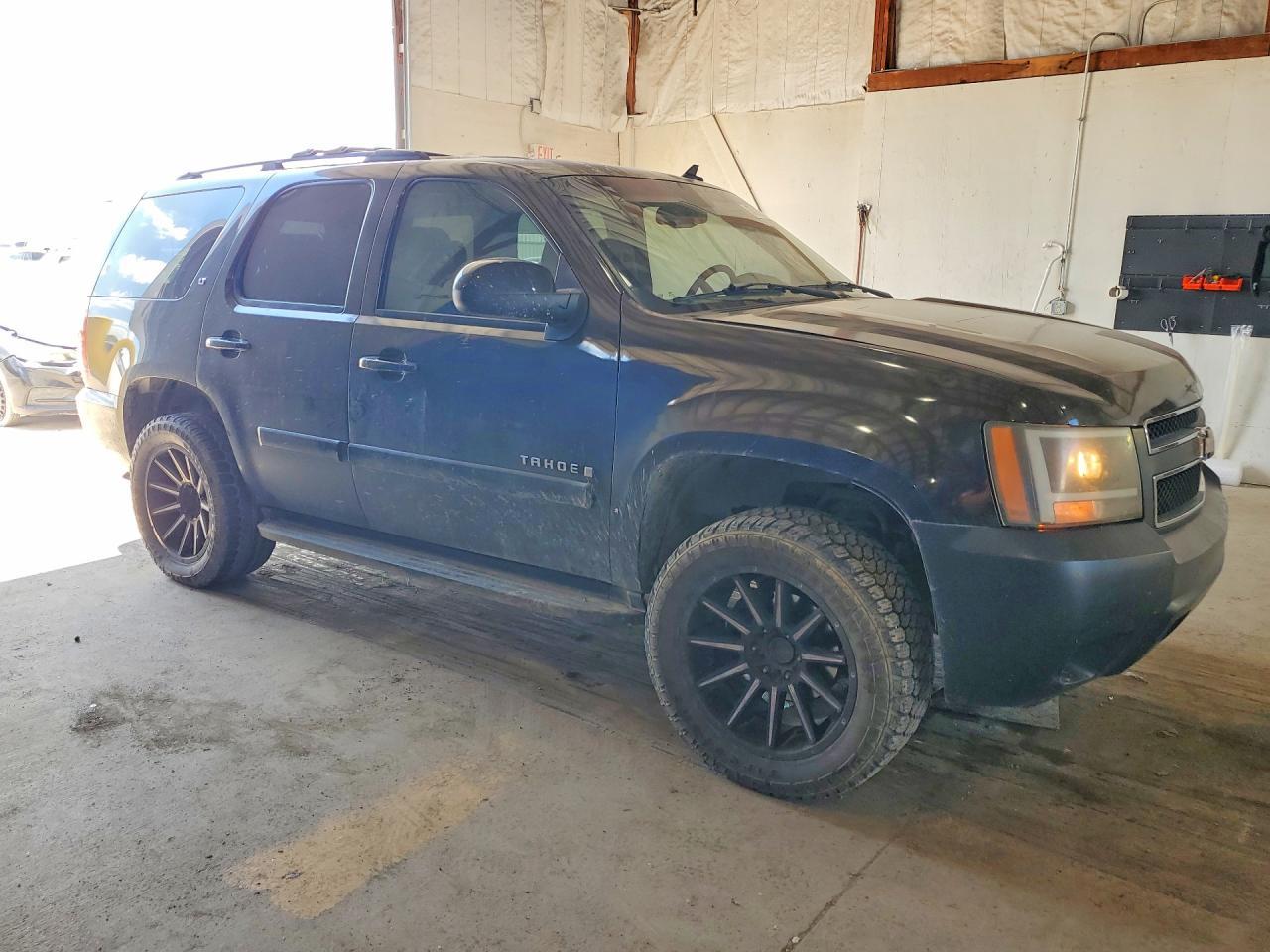 2008 Chevrolet Tahoe C1500 - Image 4