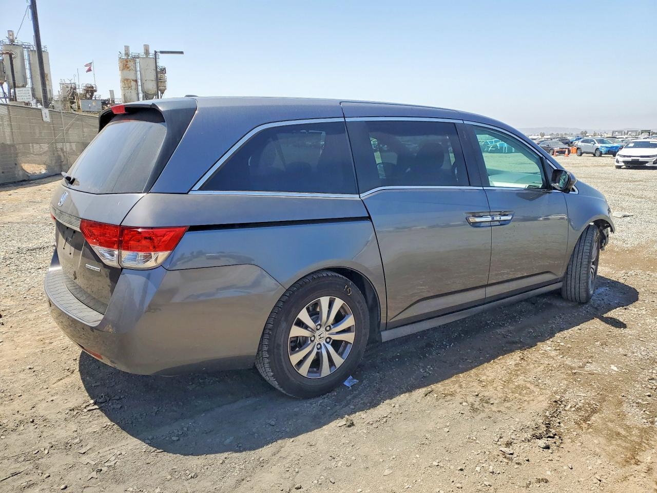 2016 Honda Odyssey Se - Фото 3