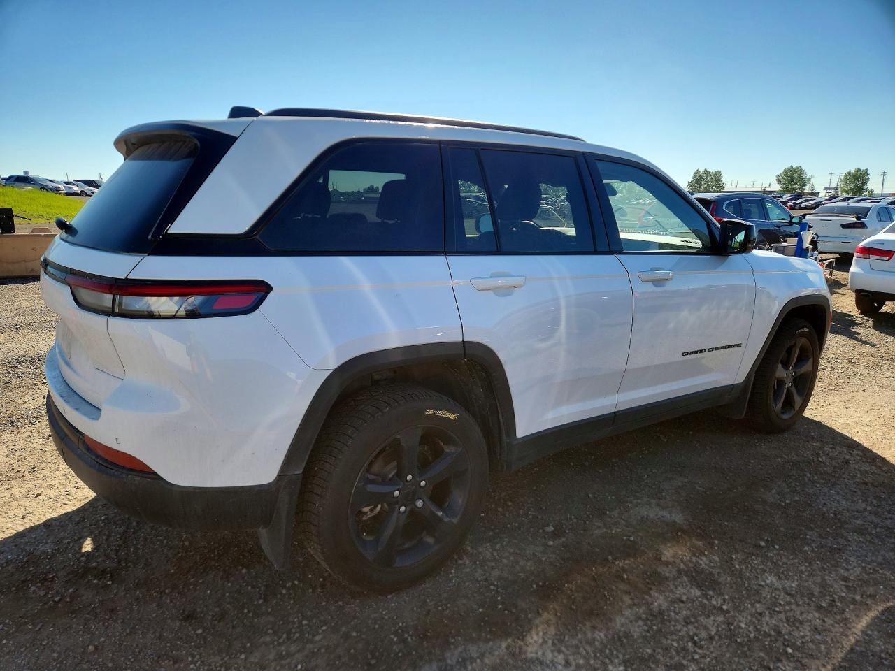 2023 Jeep Grand Cherokee Laredo - Фото 3
