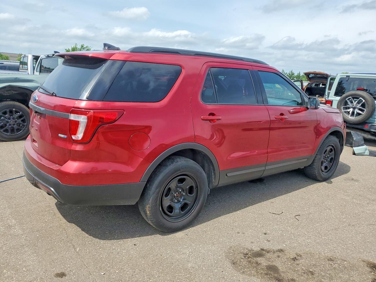 2017 Ford Explorer Xlt - Image 3