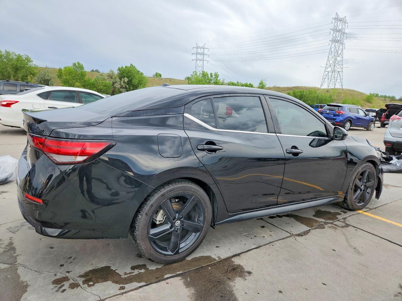 2022 Nissan Sentra Sr - Image 3