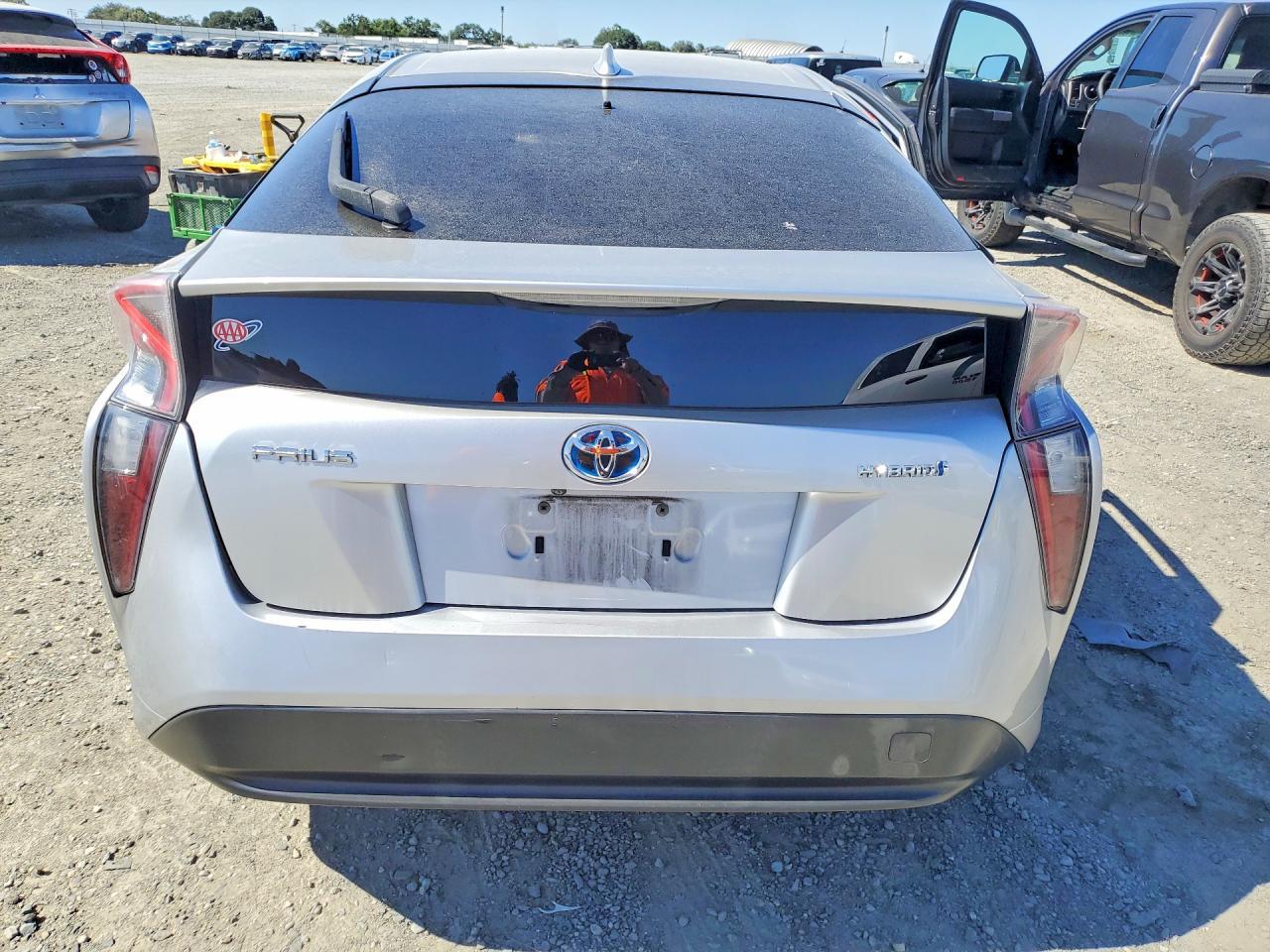 2017 Toyota Prius Two - Image 6