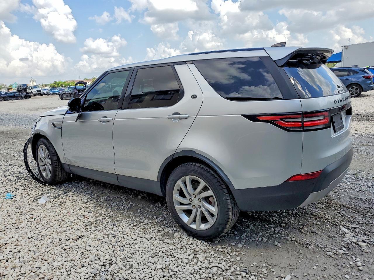2018 Land Rover Discovery Hse - Image 2