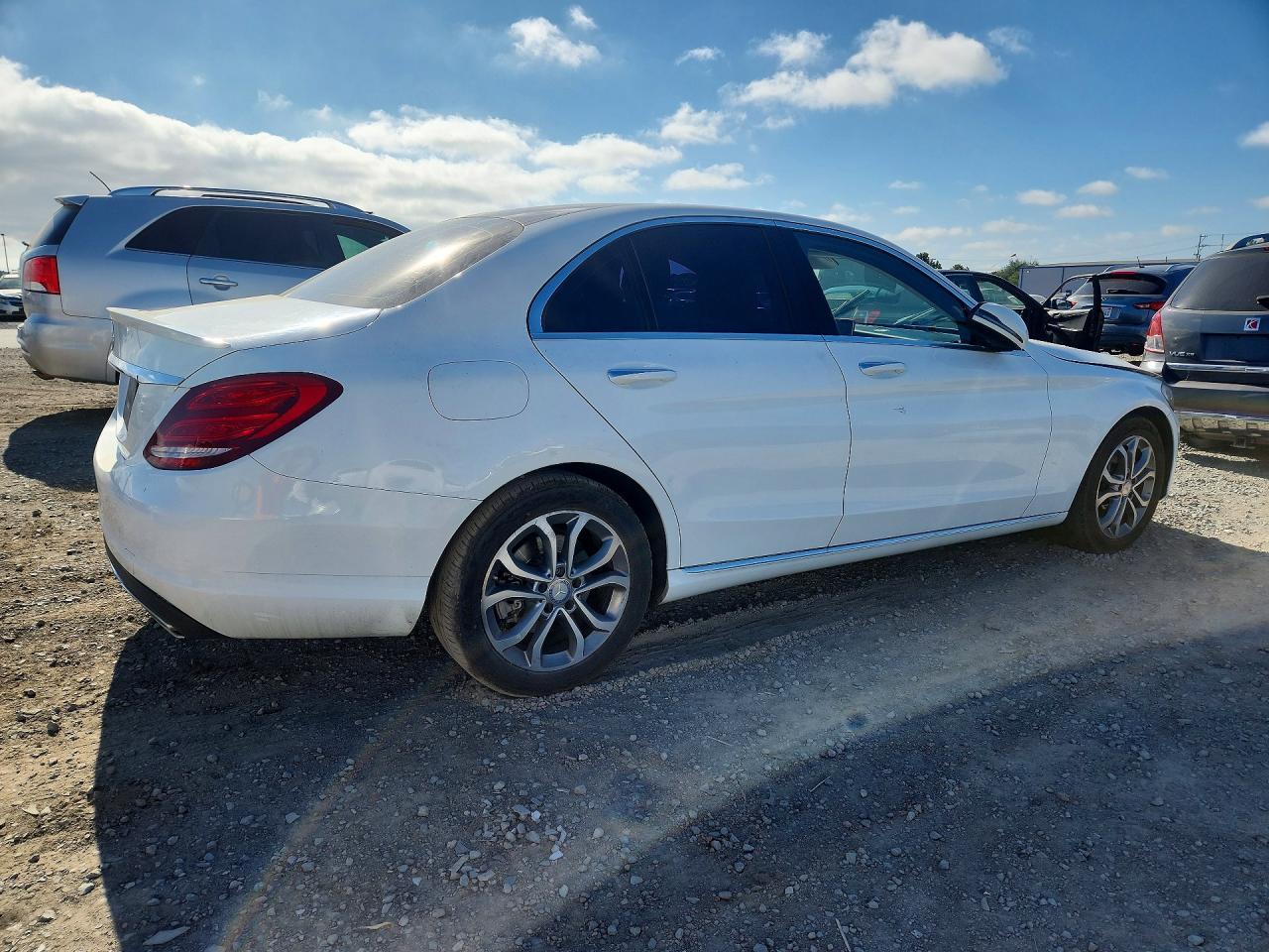 2016 Mercedes-Benz C 300 - Фото 3