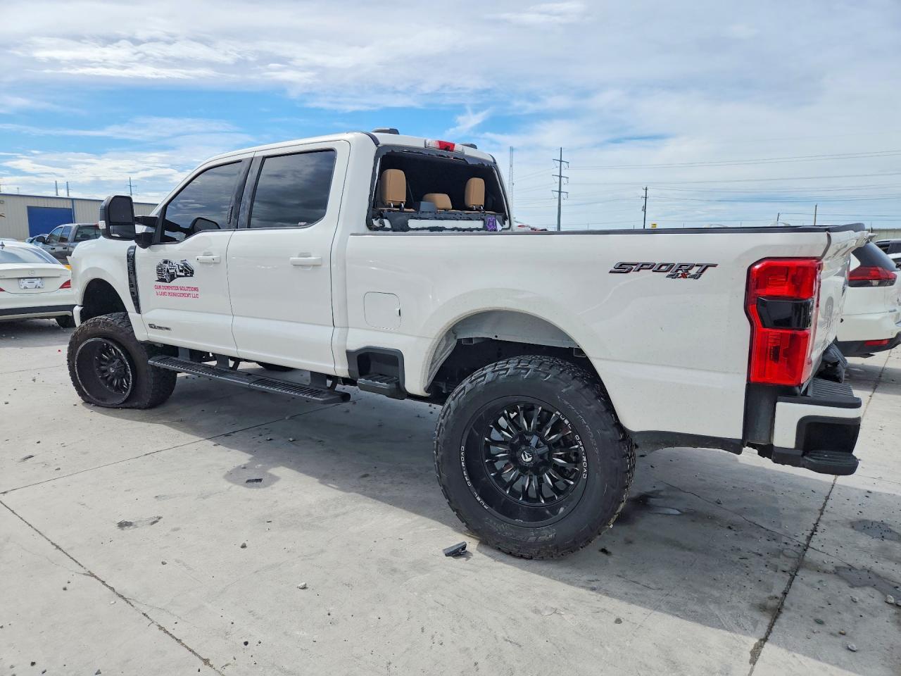 2024 Ford F250 Super Duty - Image 2