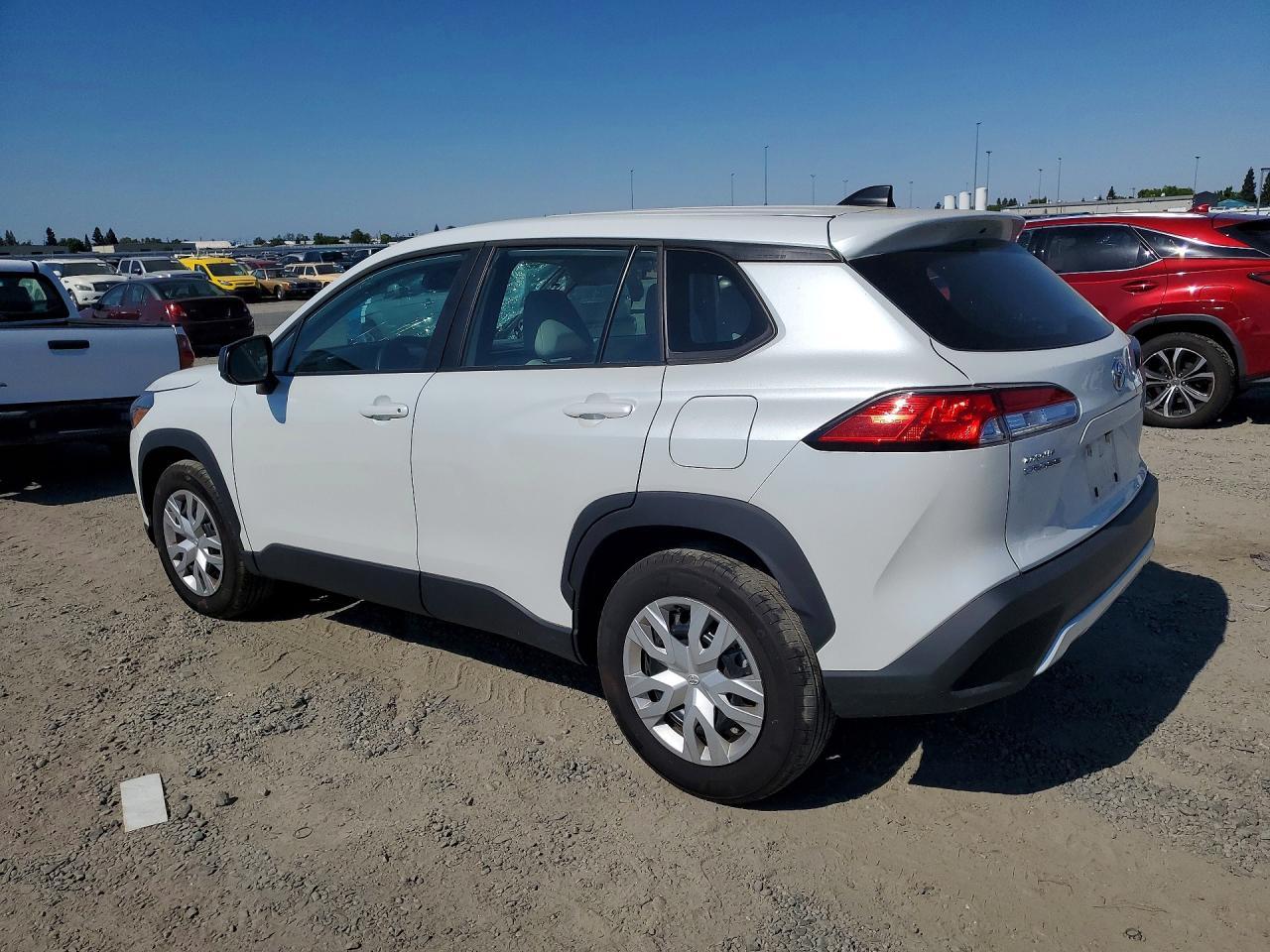 2024 Toyota Corolla Cross L - Фото 2