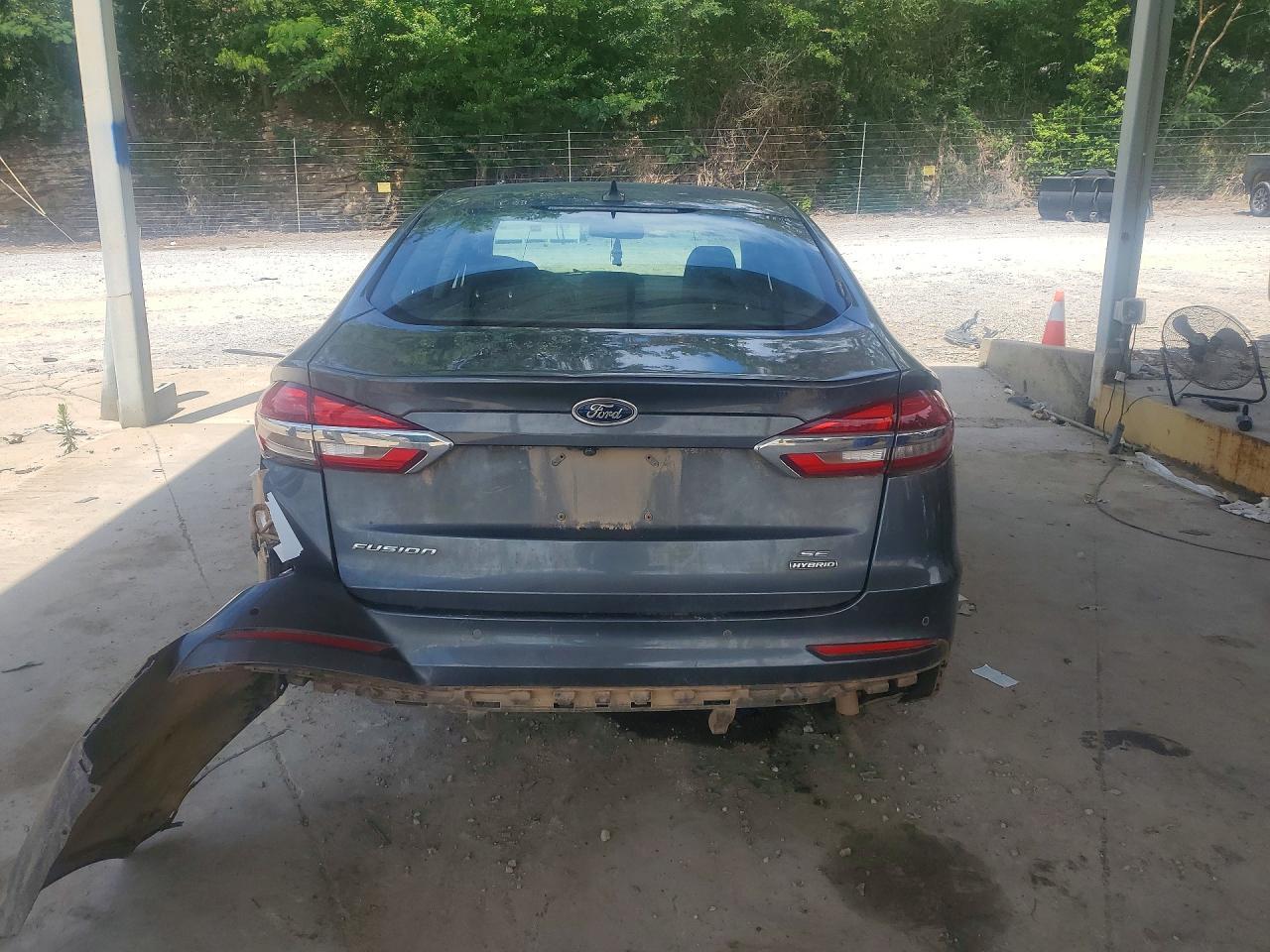 2020 Ford Fusion Se - Фото 6