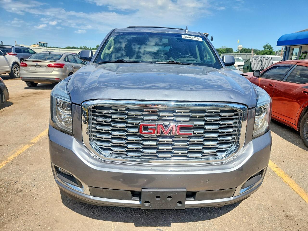 2019 GMC Yukon Denali - Image 5