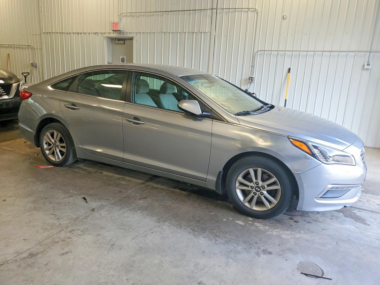 2015 Hyundai Sonata Se - Image 4