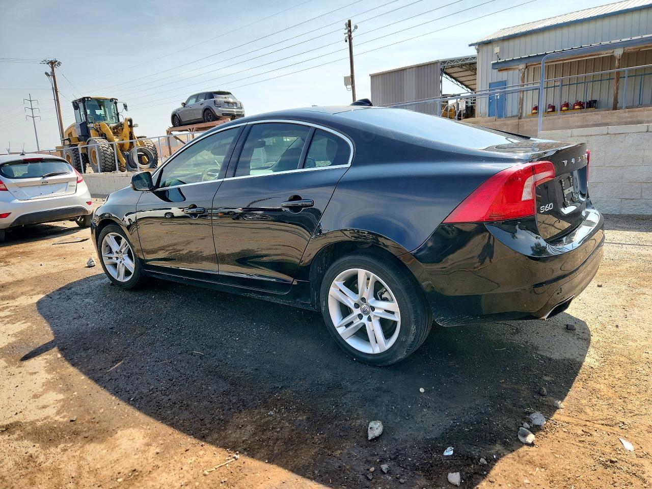 2015 Volvo S60 Premier - Фото 2