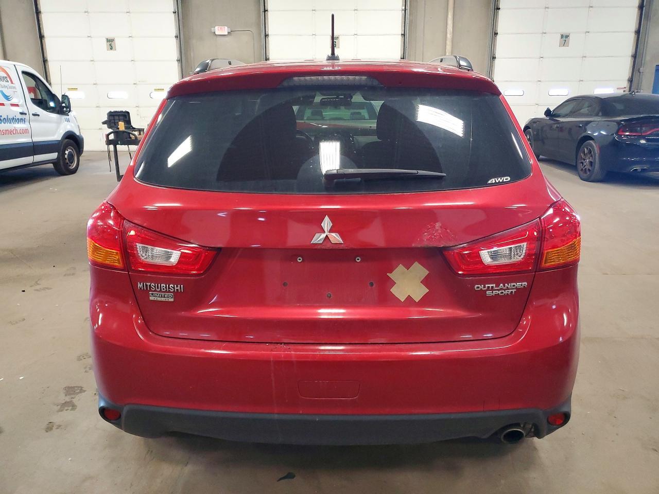 2013 Mitsubishi Outlander Sport Le - Image 6