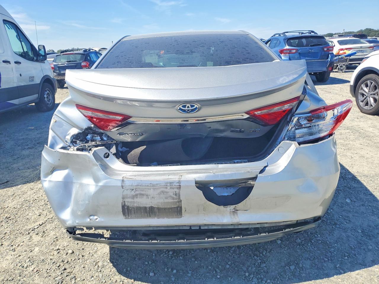 2017 Toyota Camry Hybrid Se - Фото 6