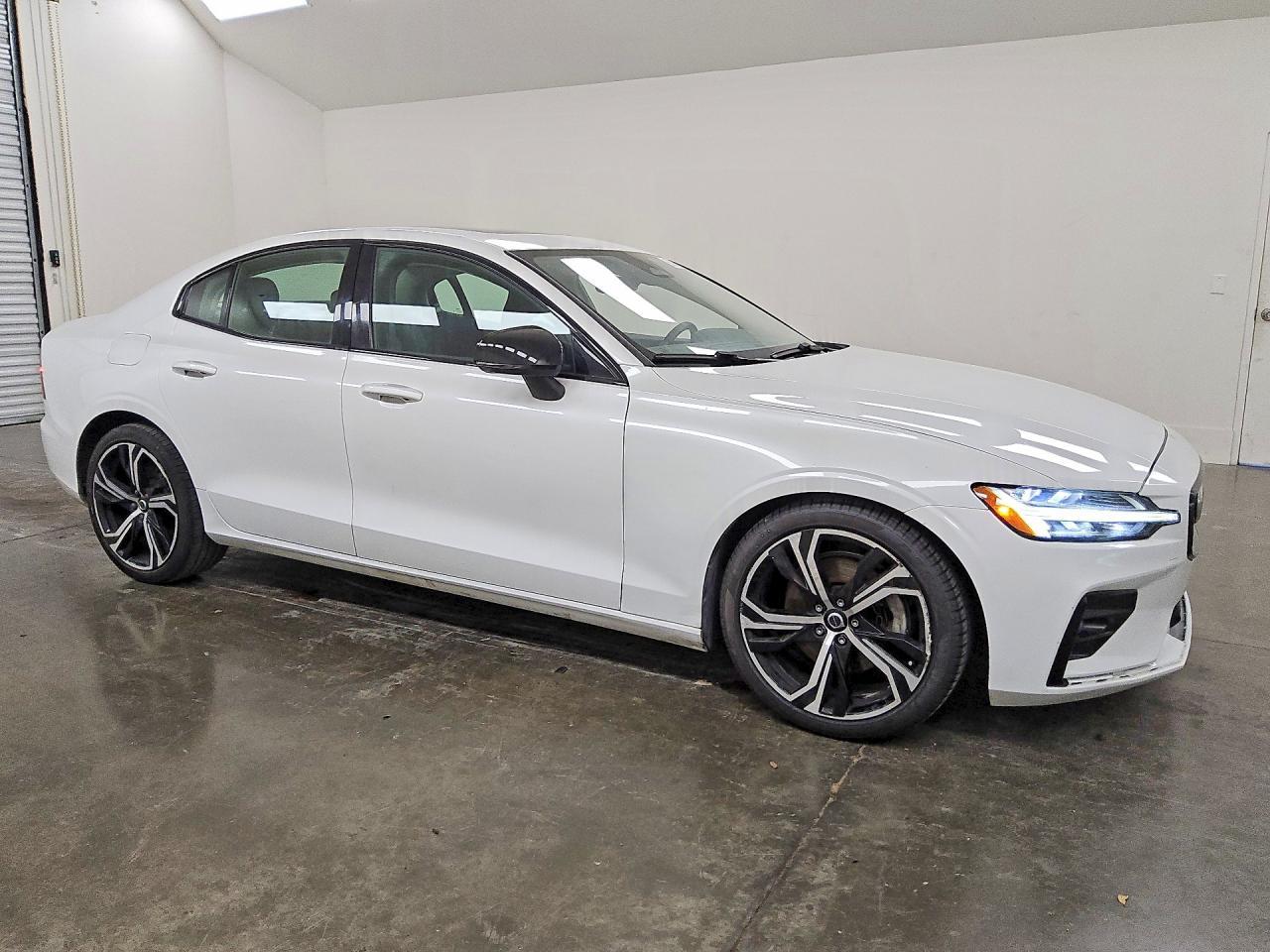 2024 Volvo S60 Core - Фото 4