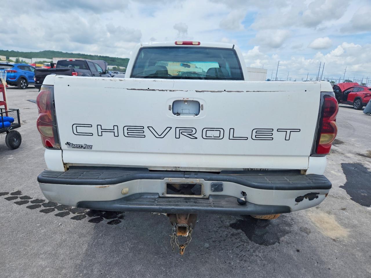 2004 Chevrolet Silverado C2500 Heavy Duty - Фото 6